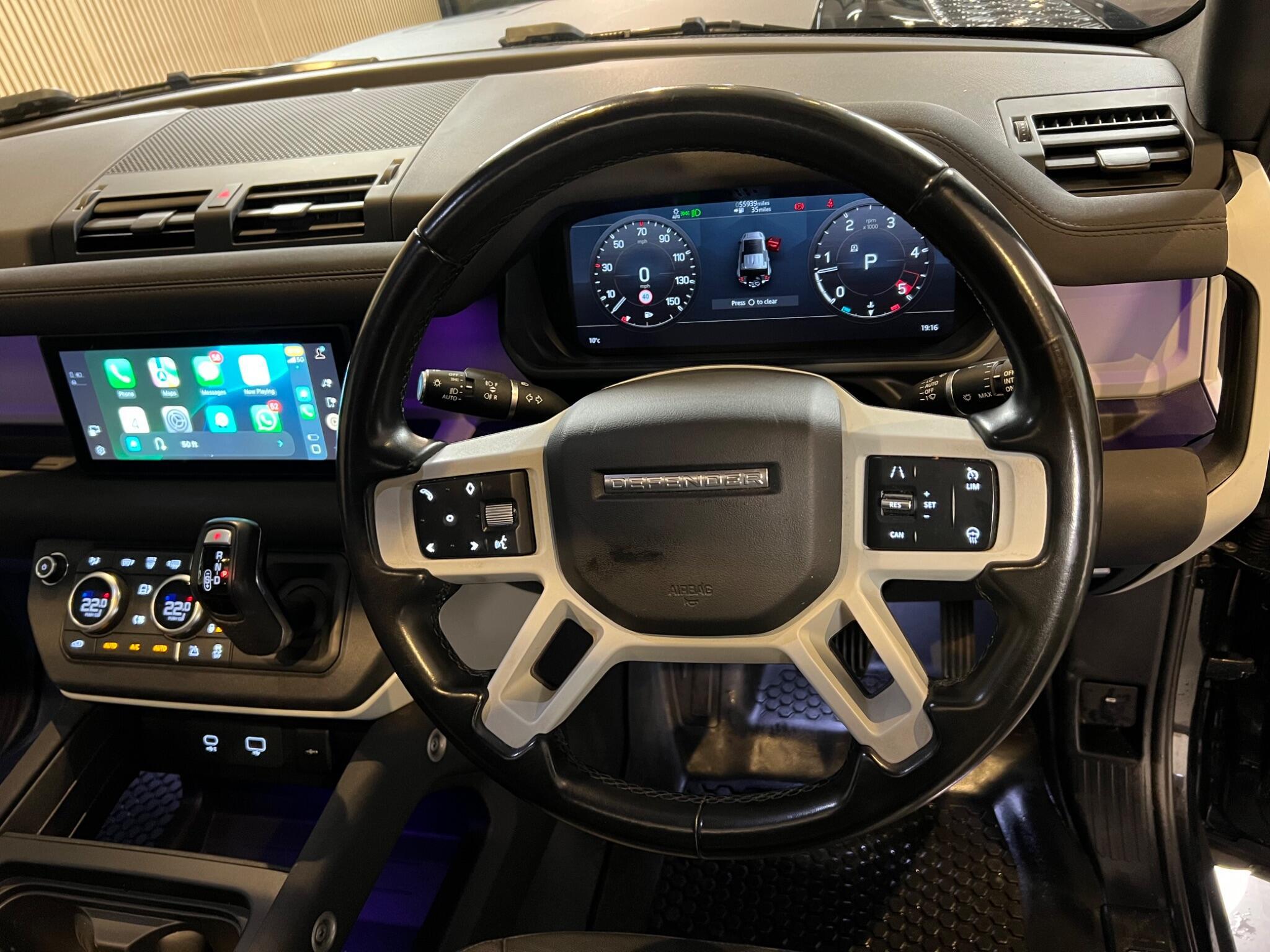 Land Rover Defender 110